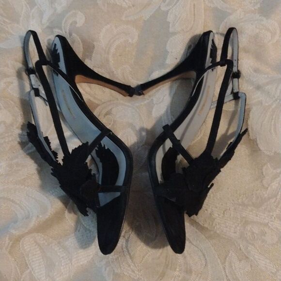 Max Studio Size 10M. Gorgeous Suede Leaves 4 inch Heels - Picture 2 of 5